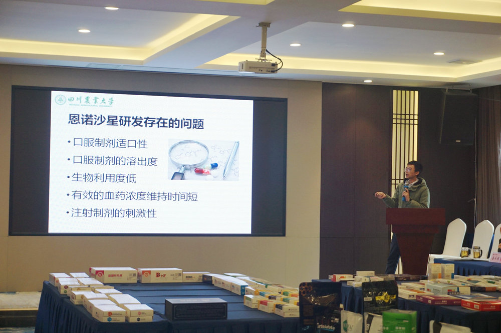 唐老師講課 (2).JPG