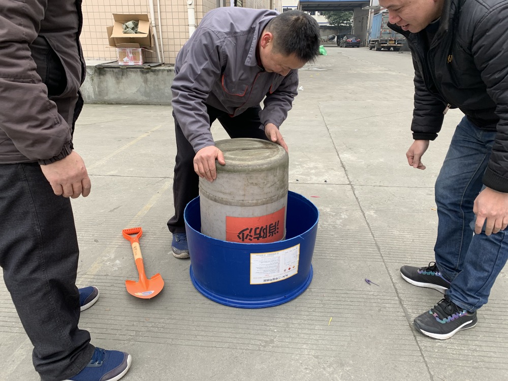 消防沙準備.JPG